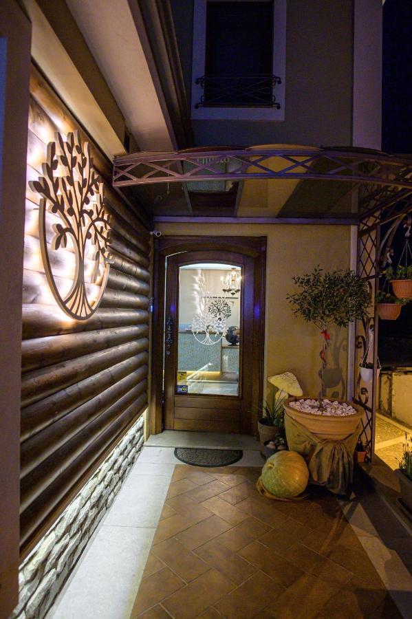 Albero Hotel Perama  ภายนอก รูปภาพ