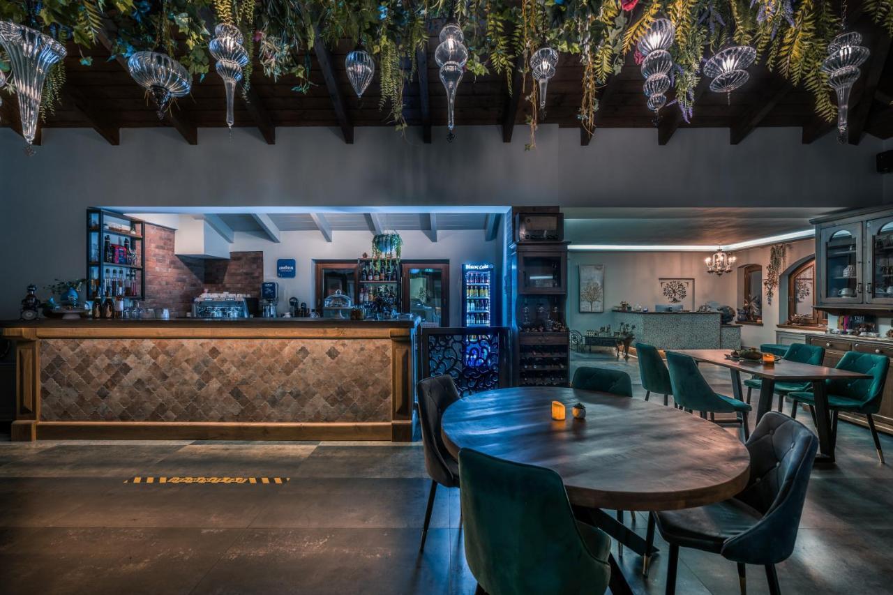 Albero Hotel Perama  ภายนอก รูปภาพ
