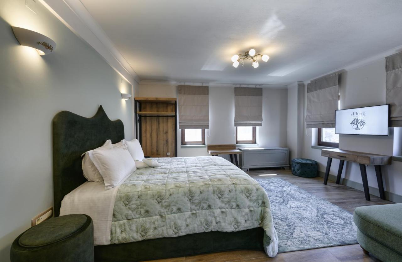 Albero Hotel Perama  ภายนอก รูปภาพ