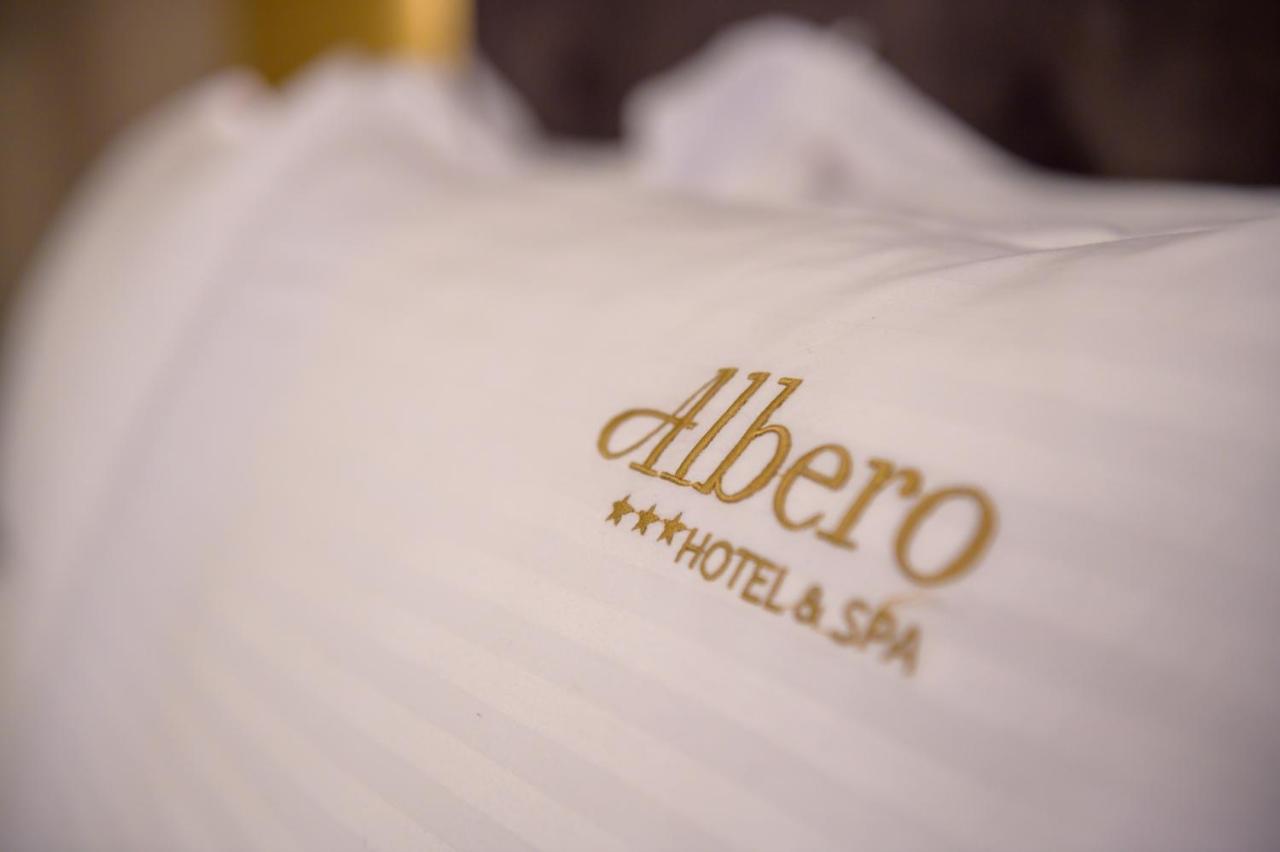 Albero Hotel Perama  ภายนอก รูปภาพ
