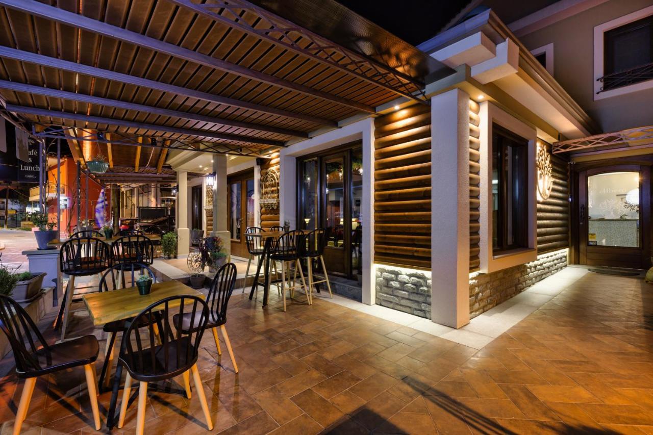 Albero Hotel Perama  ภายนอก รูปภาพ
